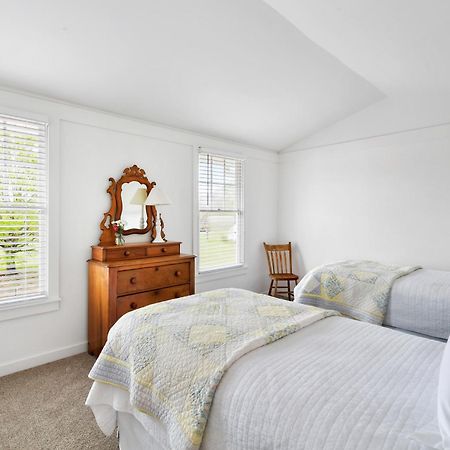 The Farmhouse Inn Buckhead Rum bild