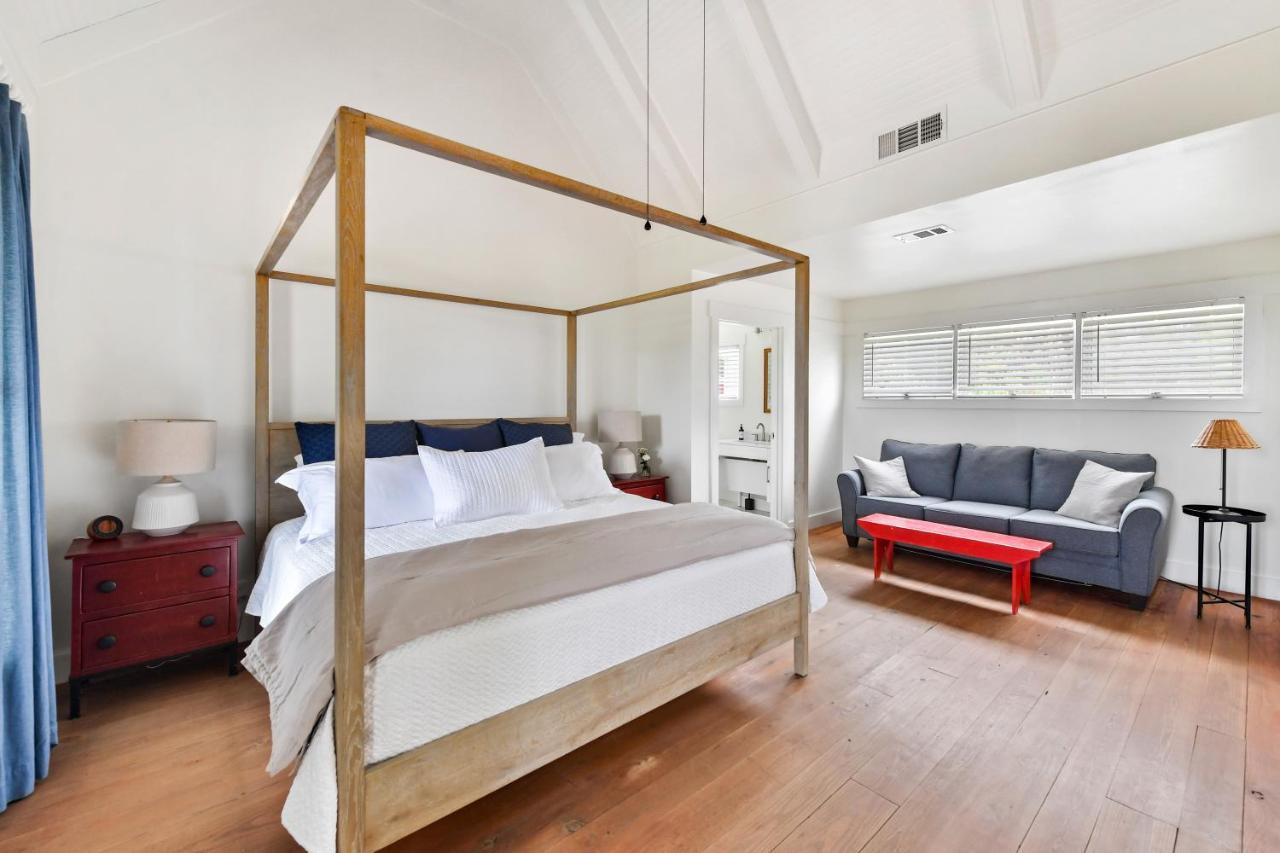 The Farmhouse Inn Buckhead Rum bild