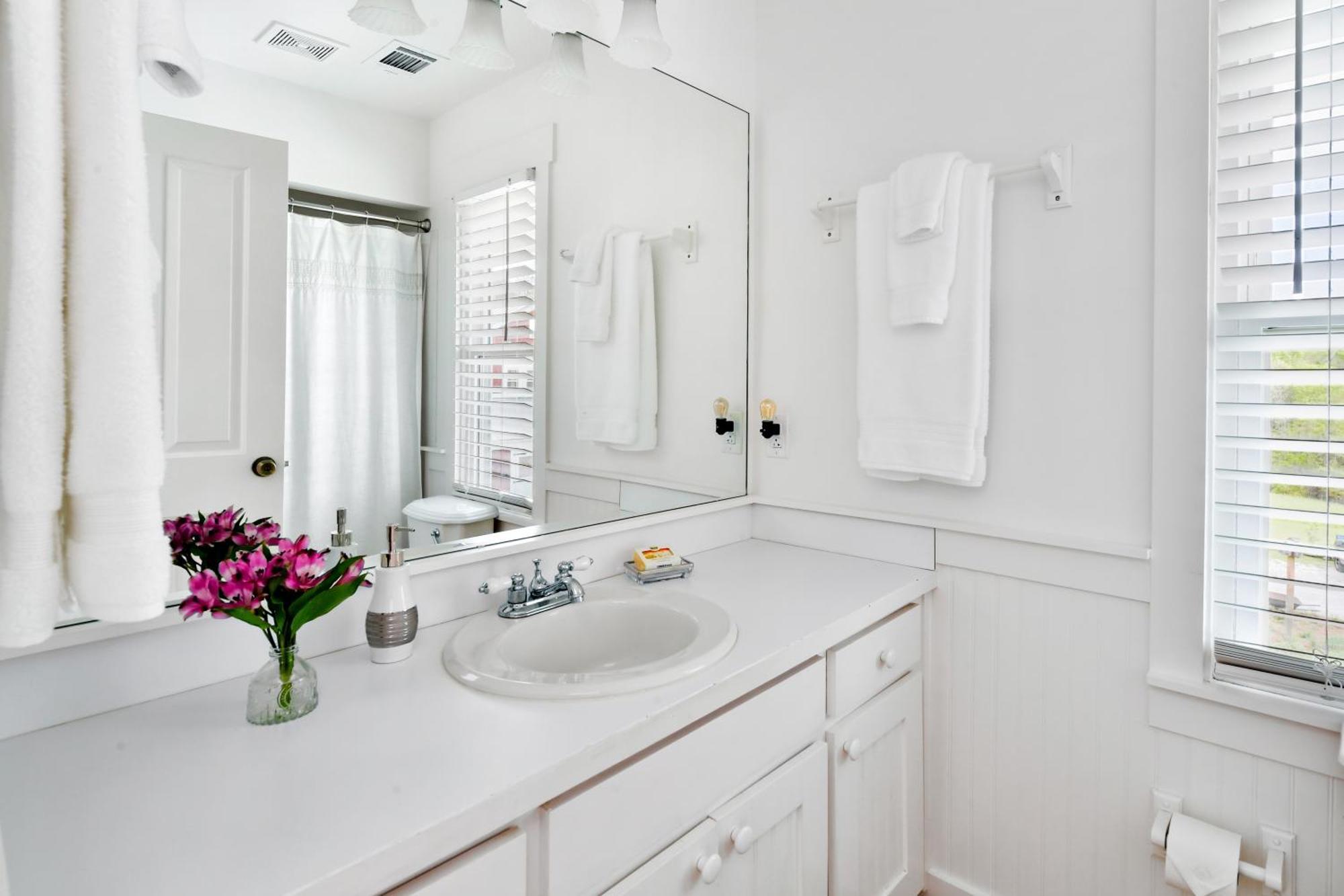 The Farmhouse Inn Buckhead Rum bild