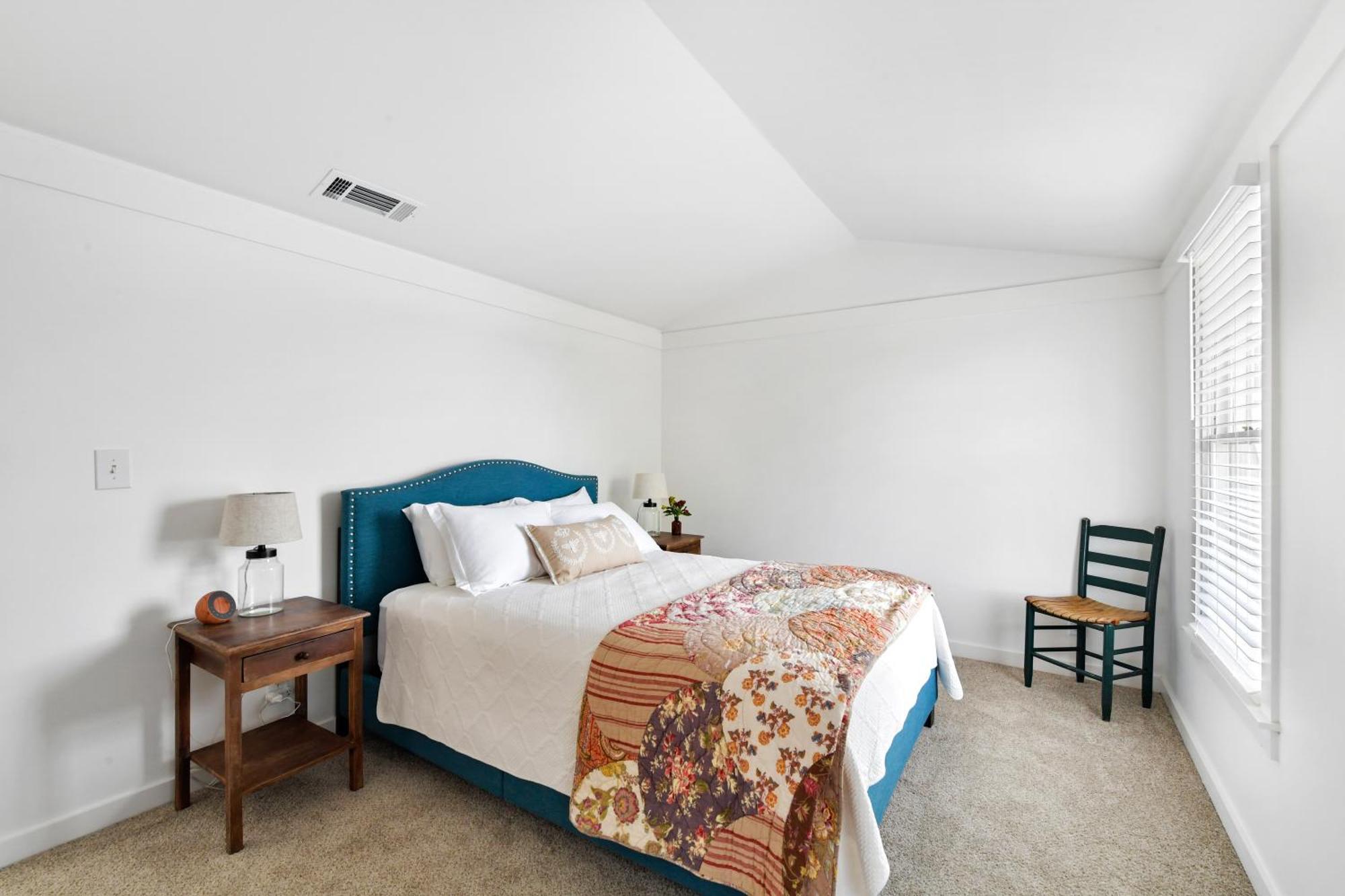 The Farmhouse Inn Buckhead Rum bild