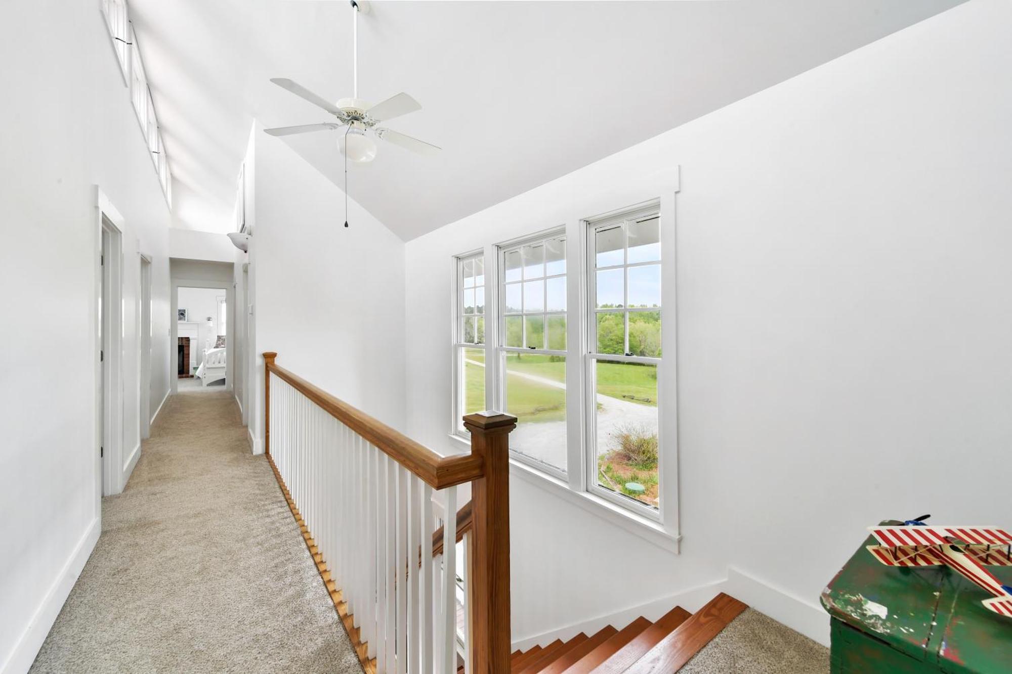 The Farmhouse Inn Buckhead Rum bild