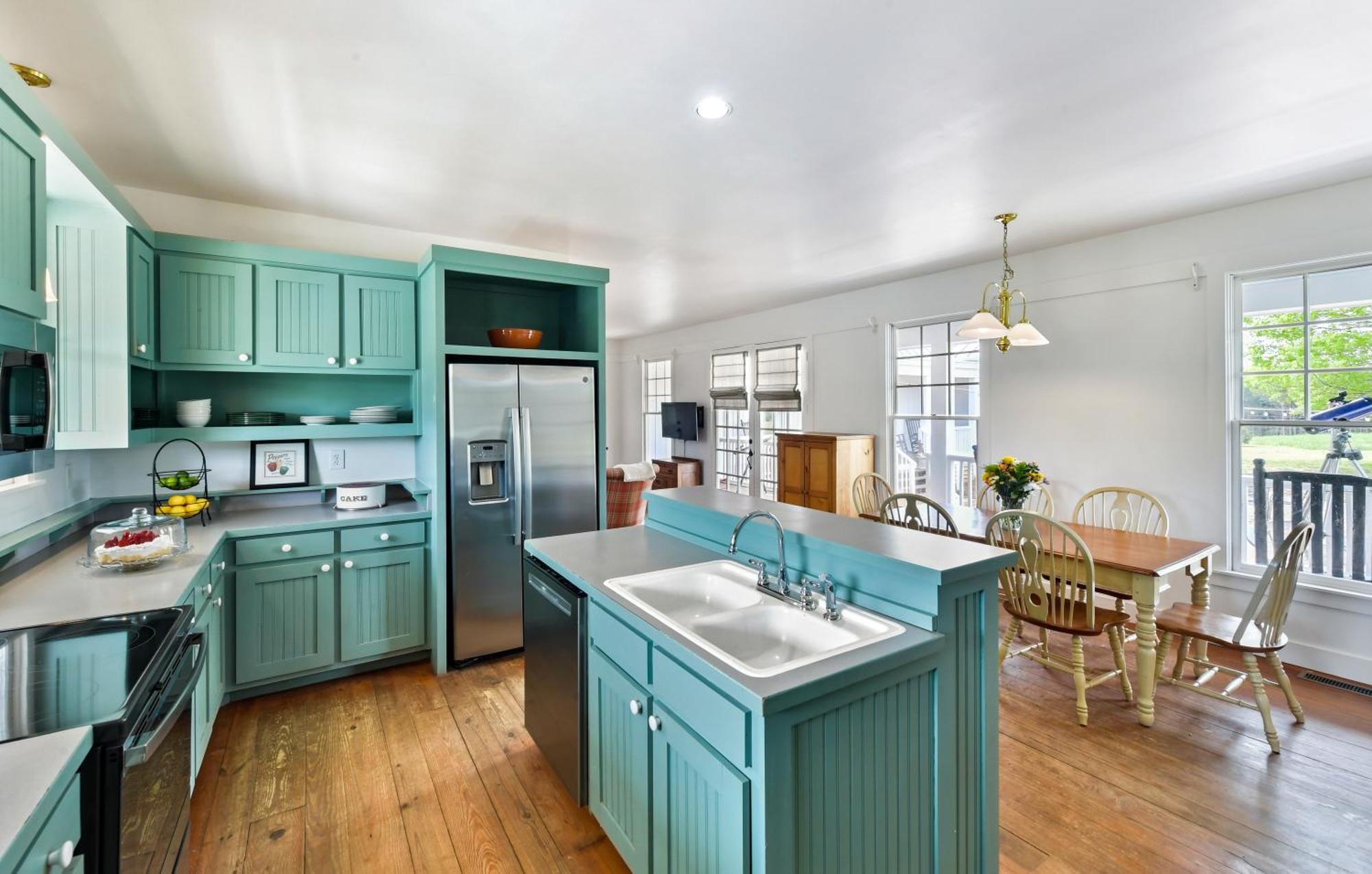 The Farmhouse Inn Buckhead Rum bild